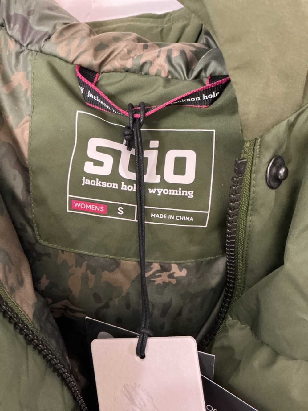 Stio Turnbolt down vest, NWT, S, Pine Forest green - Picture 4 of 13